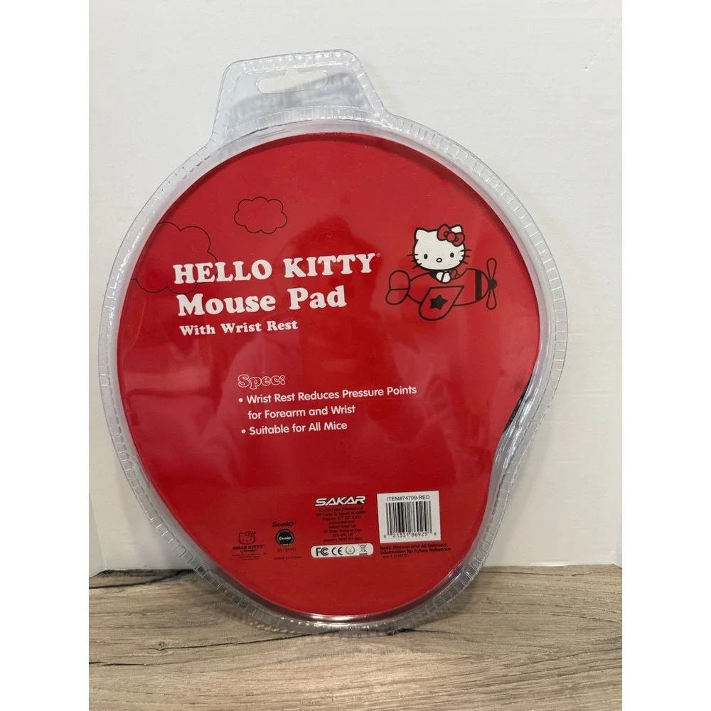 Hello Kitty 2010 Mouse Pad Sakar Sanrio New Factory Sealed